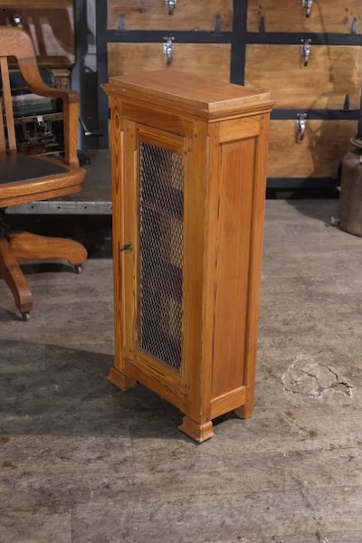 meuble 1 porte petit et etroit pour entree ancien